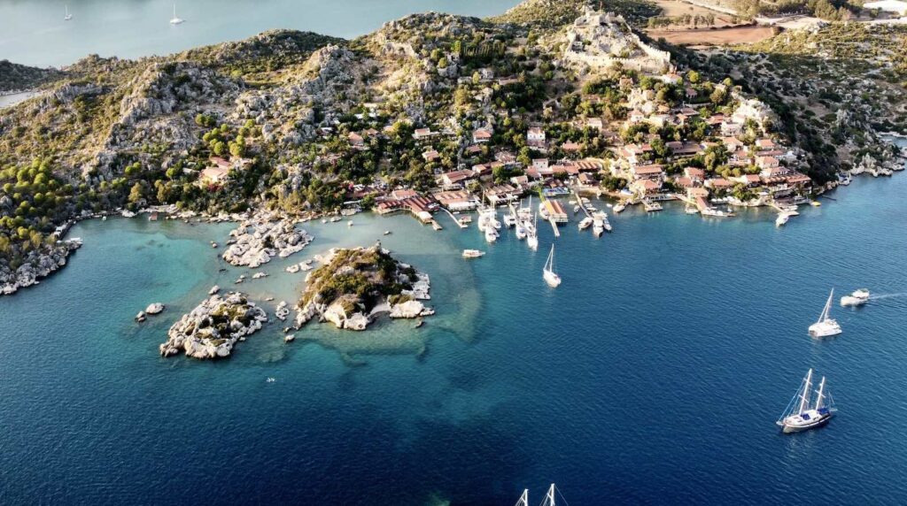 Yacht charter routes