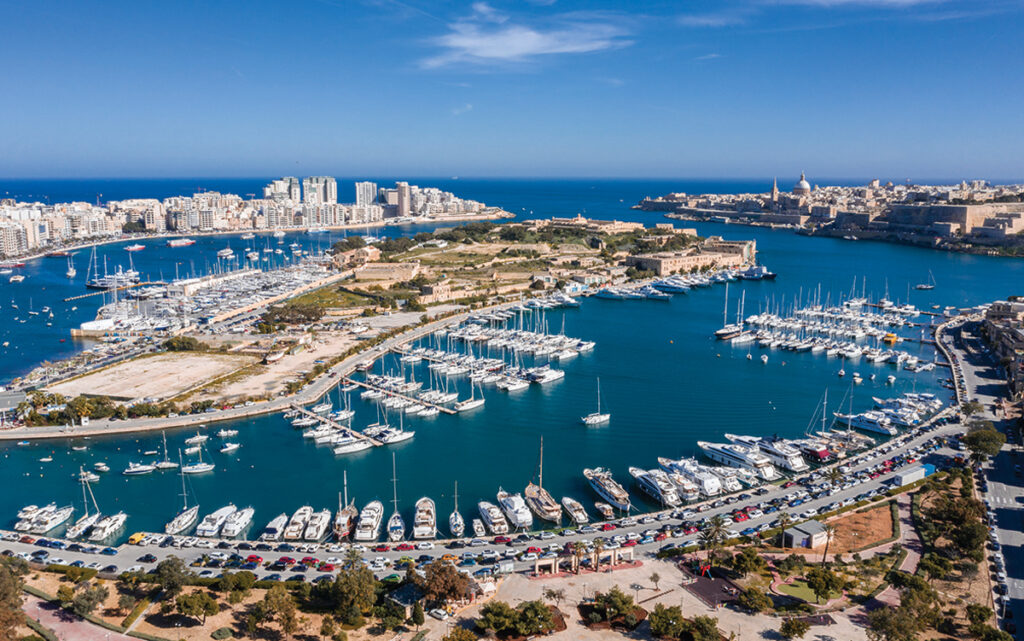 Regional Yachting Guide: The Mediterranean Sea Yachting Guide: The Mediterranean Sea